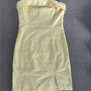 Chic Strapless Yellow Dress